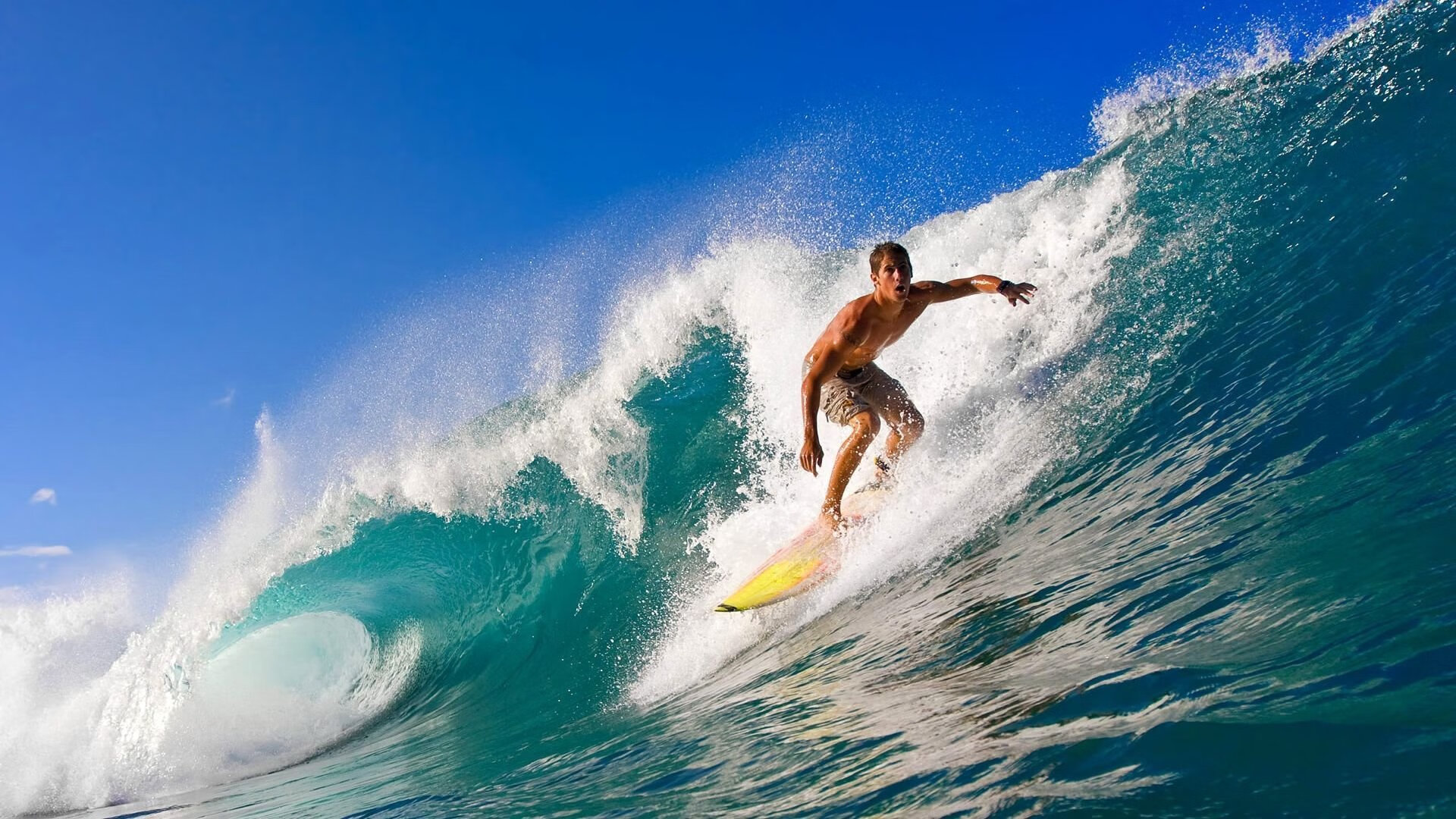 勇士队再次展现强大实力，目标三连冠，勇士队什么